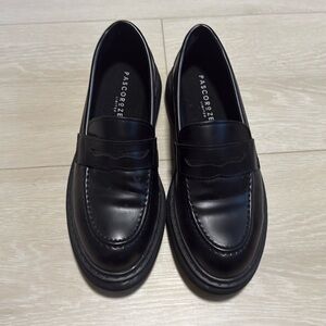 3/$10 Pascorozen Black Slip on Loafers